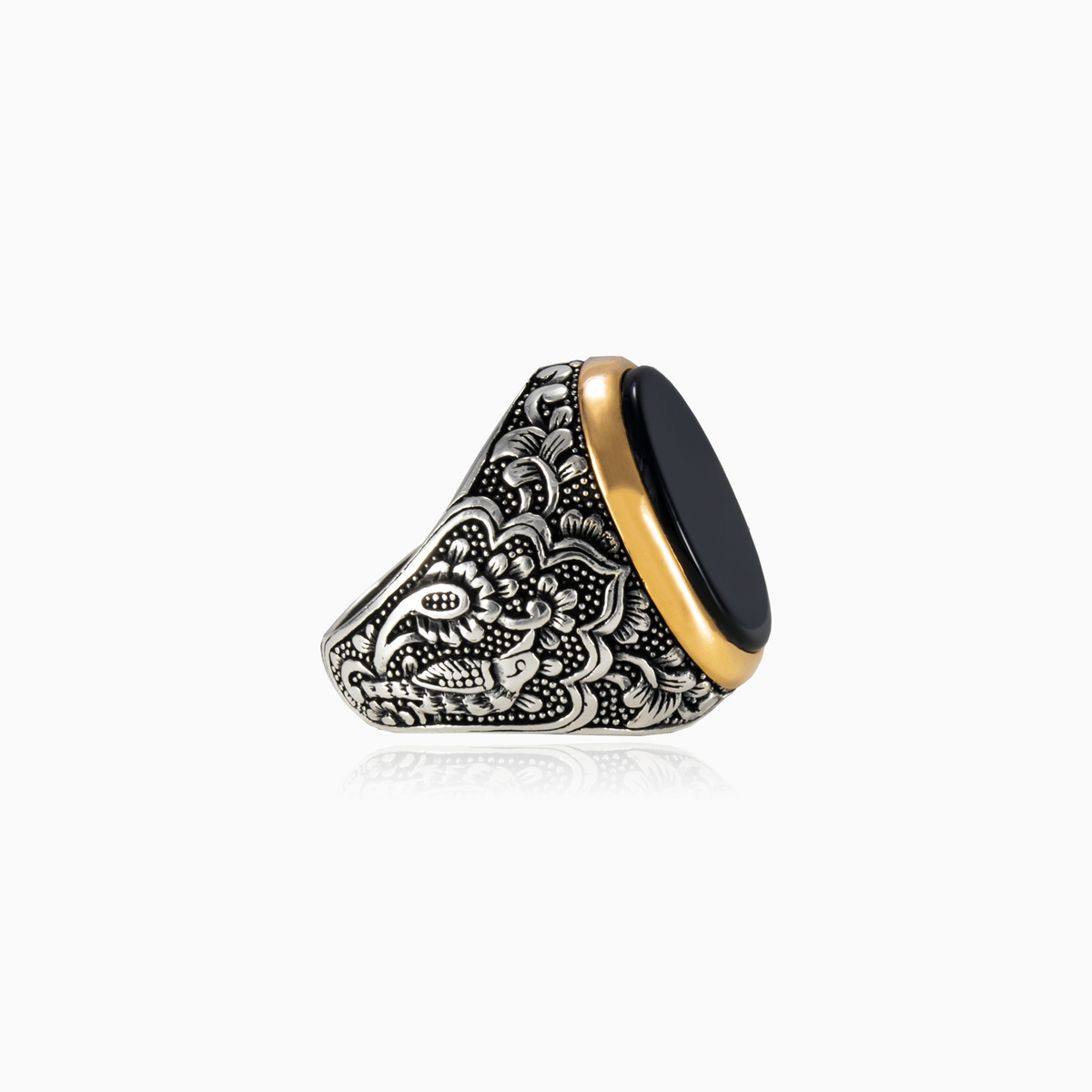 Birdie and oval onyx  man Rings Palmyra N.2