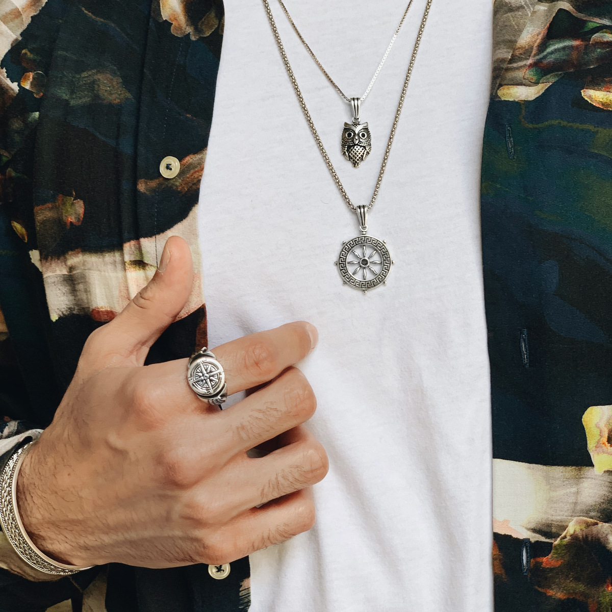 Wise owl man Pendants Animale N.2