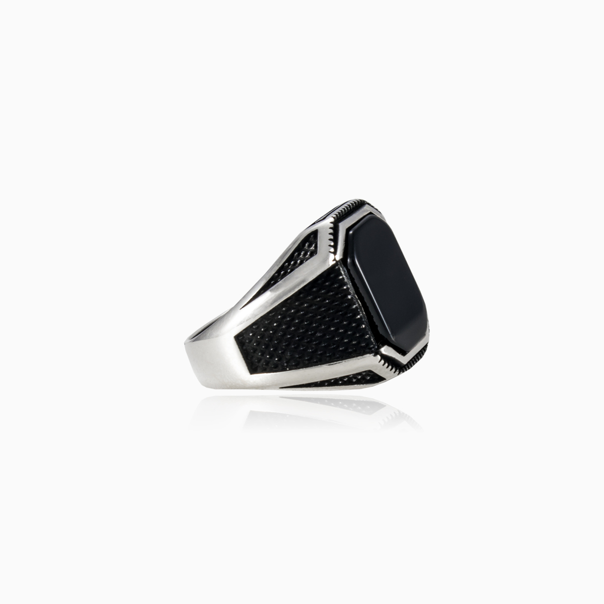 Oxidized onyx ring man Rings Detallado N.2