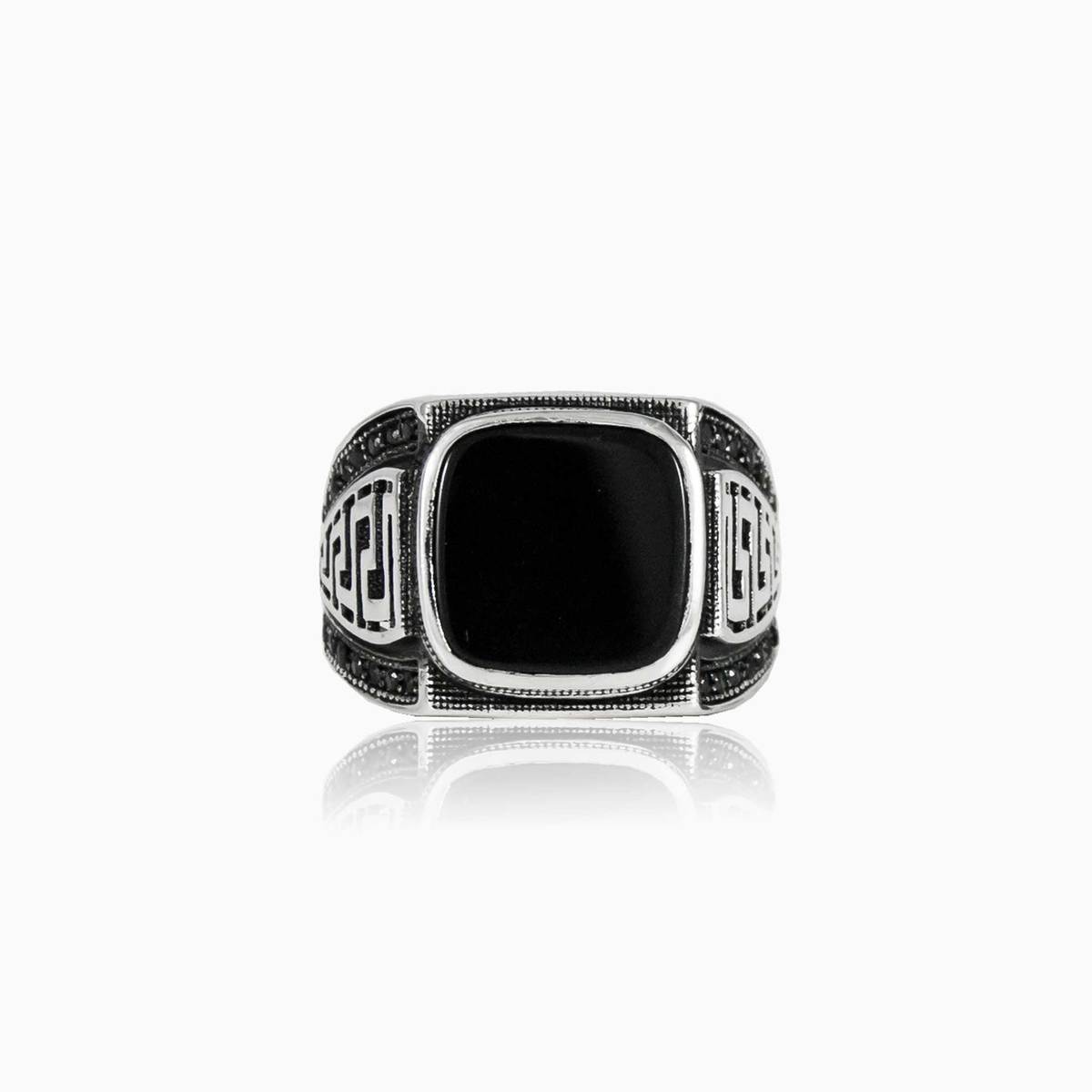Onyx and spinel man Rings Hellas N.1