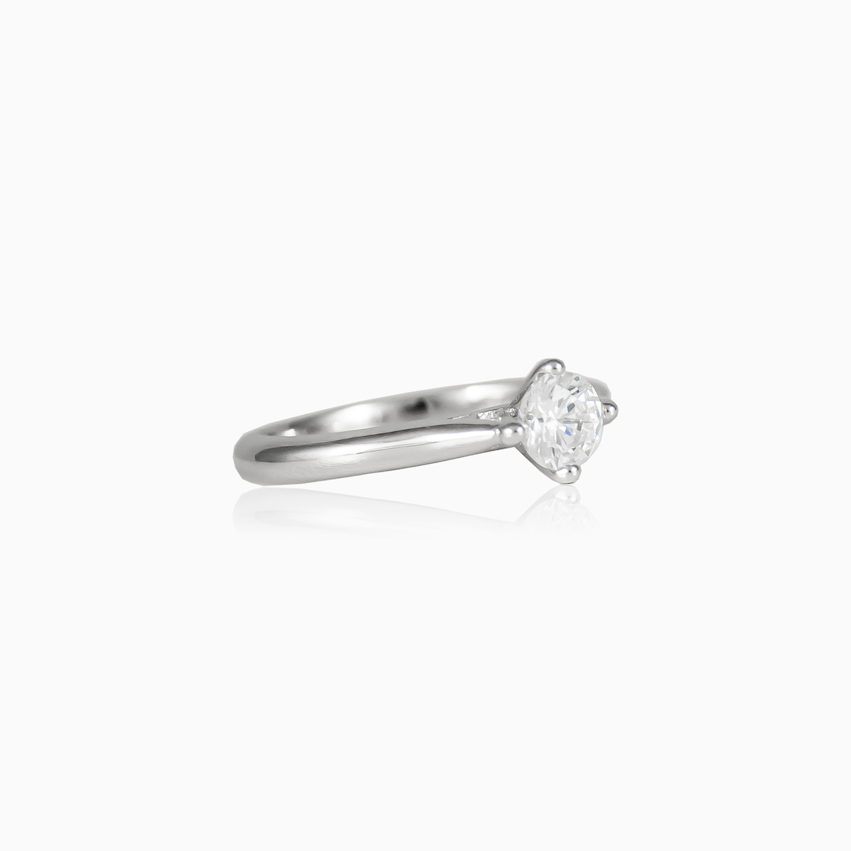 Round Solitaire woman Engagement rings Shine bright N.2