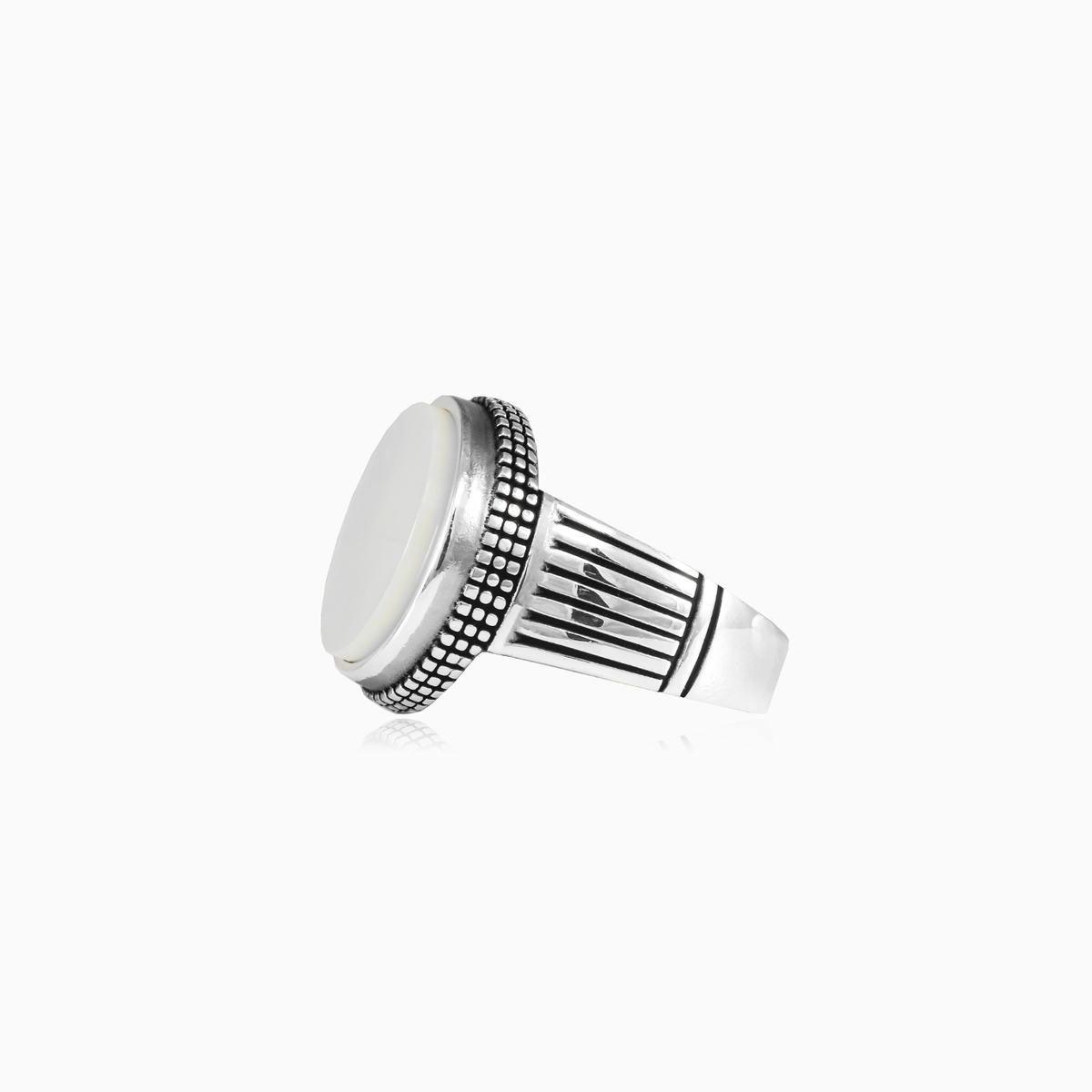 Round nacre ring unisex Rings Harmony N.2