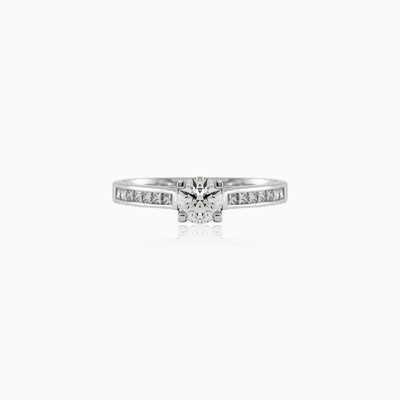 Léonie Diamond engagement ring woman Engagement rings Brillantino
