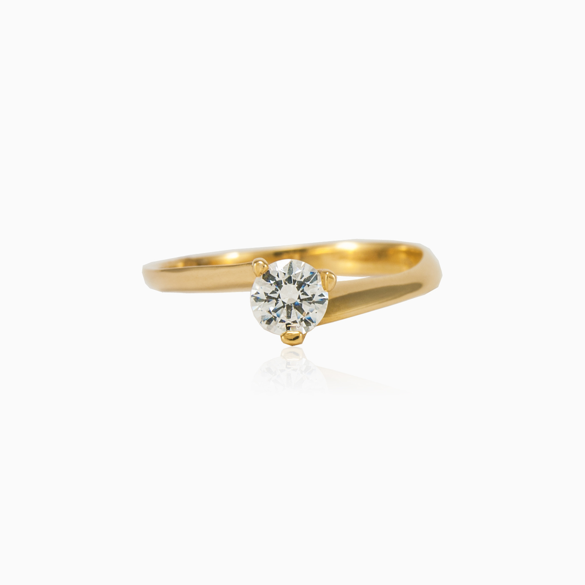 Three prong solitaire woman Engagement rings Lustrous N.1